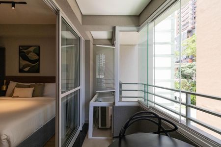 Studio para alugar com 24m², 1 quarto e sem vaga Studio para alugar com 24m², 1 quarto e sem vagaVaranda