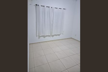 Sala de casa à venda com 3 quartos, 278m² em Iapi, Osasco