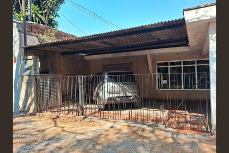Casa à venda com 278m², 3 quartos e 3 vagasFachada