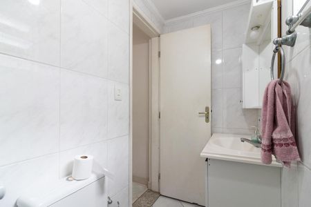 Casa à venda com 300m², 3 quartos e 2 vagasBanheiro 2