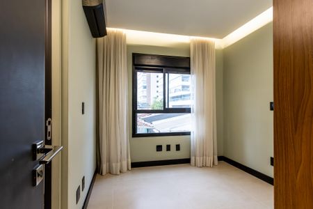 Apartamento à venda com 111m², 3 quartos e 2 vagasQuarto 2
