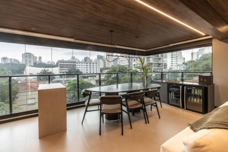 Apartamento à venda com 111m², 3 quartos e 2 vagasVaranda