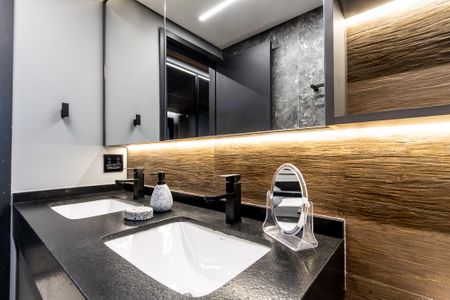 Apartamento à venda com 111m², 3 quartos e 2 vagasQuarto 1 - Banheiro da Suite