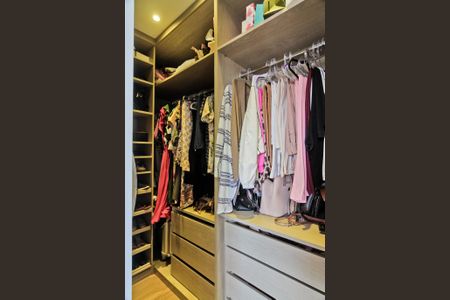 Apartamento à venda com 125m², 3 quartos e 2 vagas Apartamento à venda com 125m², 3 quartos e 2 vagasSuíte 2