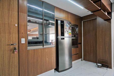 Apartamento à venda com 125m², 3 quartos e 2 vagas Apartamento à venda com 125m², 3 quartos e 2 vagasCozinha