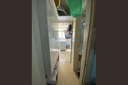 Apartamento à venda com 106m², 3 quartos e 2 vagas Apartamento à venda com 106m², 3 quartos e 2 vagasCorredor