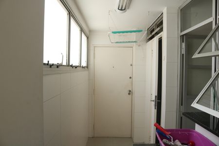 Apartamento para alugar com 110m², 2 quartos e 1 vagaÁrea de Serviço