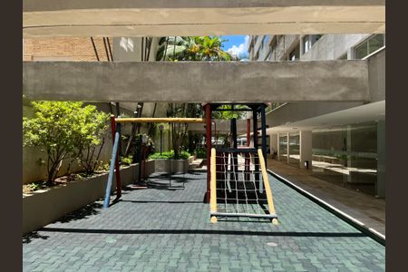 Apartamento para alugar com 110m², 2 quartos e 1 vagaÁrea comum - Playground