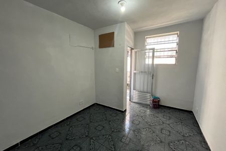 Sala de casa de condomínio para alugar com 1 quarto, 60m² em Moneró, Rio de Janeiro