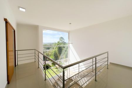 Casa de condomínio para alugar com 285m², 3 quartos e 5 vagas