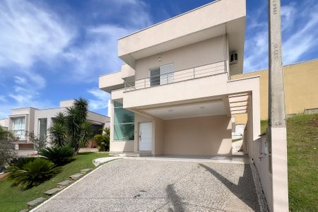 Casa de condomínio para alugar com 285m², 3 quartos e 5 vagas