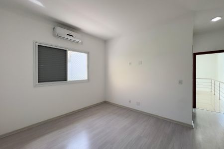 Casa de condomínio para alugar com 285m², 3 quartos e 5 vagas