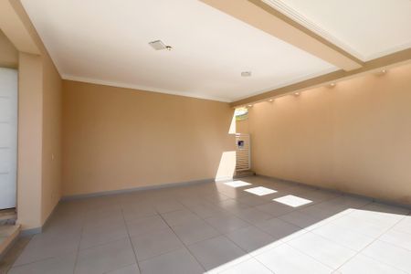 Casa de condomínio para alugar com 285m², 3 quartos e 5 vagas