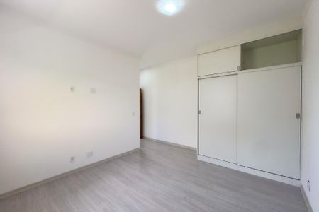 Casa de condomínio para alugar com 285m², 3 quartos e 5 vagas