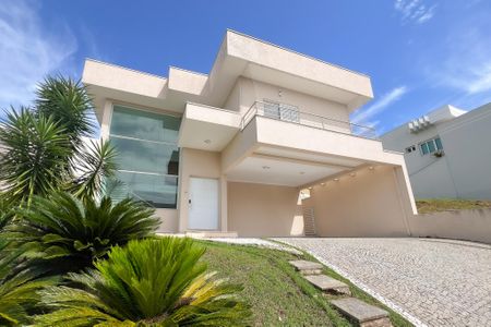 Casa de condomínio para alugar com 285m², 3 quartos e 5 vagas