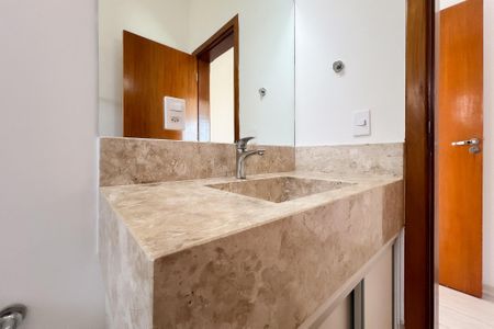 Casa de condomínio para alugar com 285m², 3 quartos e 5 vagas