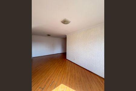 Apartamento à venda com 63m², 2 quartos e 1 vagaSala