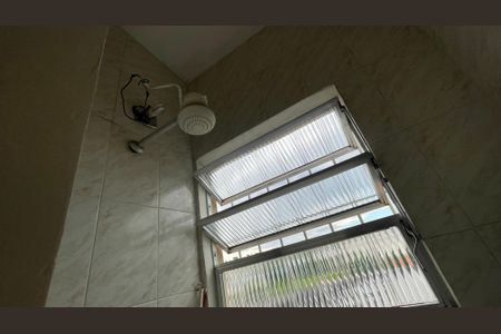 Apartamento à venda com 76m², 3 quartos e 1 vaga Apartamento à venda com 76m², 3 quartos e 1 vagaBanheiro da Suíte