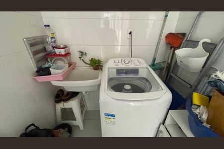 Apartamento à venda com 76m², 3 quartos e 1 vaga Apartamento à venda com 76m², 3 quartos e 1 vagaÁrea de Serviço