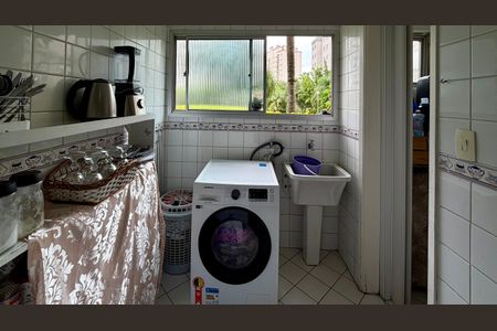 Apartamento à venda com 68m², 3 quartos e 1 vagaÁrea de Serviço