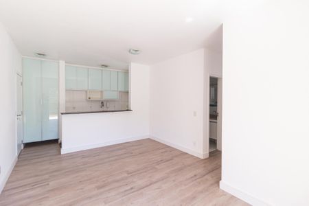 Sala de apartamento à venda com 3 quartos, 74m² em Umuarama, Osasco