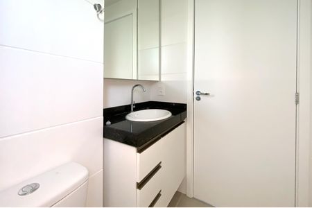 Apartamento para alugar com 55m², 2 quartos e 2 vagasBanheiro