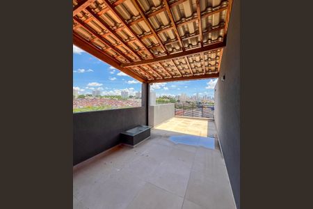 Casa à venda com 124m², 3 quartos e 3 vagasVaranda 1