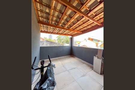Casa à venda com 124m², 3 quartos e 3 vagasVaranda 2