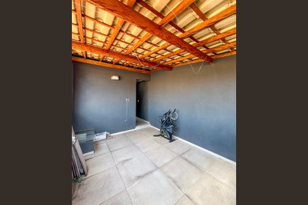 Casa à venda com 124m², 3 quartos e 3 vagasVaranda 2