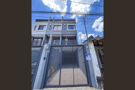 Casa à venda com 124m², 3 quartos e 3 vagasFachada