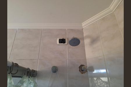 Apartamento à venda com 129m², 3 quartos e 3 vagasBanheiro Quarto 2