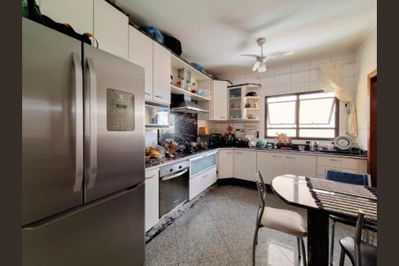 Apartamento à venda com 129m², 3 quartos e 3 vagasCozinha