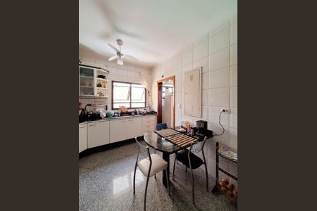 Apartamento à venda com 129m², 3 quartos e 3 vagasCozinha