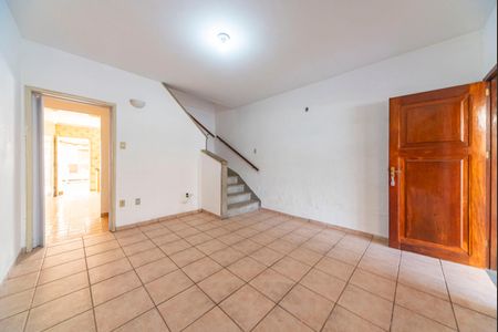 Sala de casa para alugar com 2 quartos, 120m² em Jardim Stella, Santo André