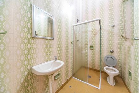 Banheiro de casa para alugar com 2 quartos, 120m² em Jardim Stella, Santo André