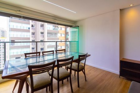 Apartamento à venda com 70m², 2 quartos e 1 vaga Apartamento à venda com 70m², 2 quartos e 1 vagaVaranda integrada com Área de Serviço