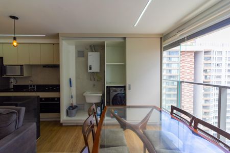 Apartamento à venda com 70m², 2 quartos e 1 vaga Apartamento à venda com 70m², 2 quartos e 1 vagaVaranda integrada com Área de Serviço