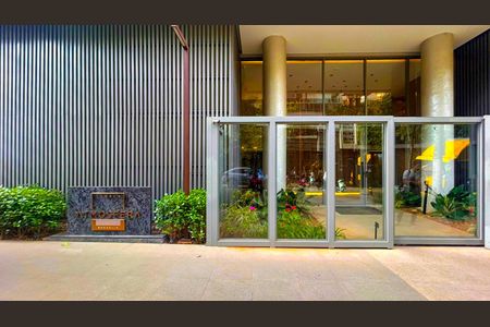 Apartamento à venda com 70m², 2 quartos e 1 vaga Apartamento à venda com 70m², 2 quartos e 1 vagaFachada