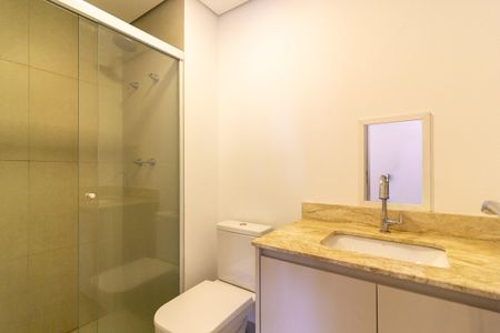 Apartamento à venda com 70m², 2 quartos e 1 vaga Apartamento à venda com 70m², 2 quartos e 1 vagaBanheiro Social