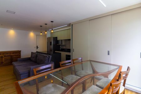 Apartamento à venda com 70m², 2 quartos e 1 vaga Apartamento à venda com 70m², 2 quartos e 1 vagaVaranda integrada com Área de Serviço