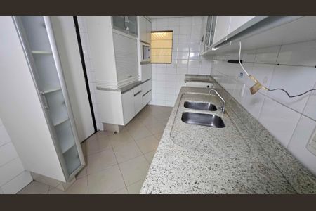Apartamento para alugar com 132m², 3 quartos e 3 vagas Apartamento para alugar com 132m², 3 quartos e 3 vagasCozinha