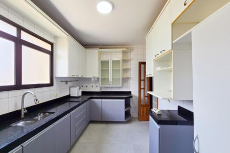 Apartamento para alugar com 75m², 2 quartos e 1 vagaCozinha