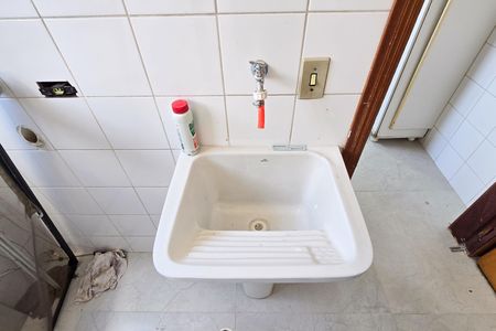 Apartamento para alugar com 75m², 2 quartos e 1 vagaÁrea de Serviço