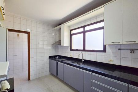 Apartamento para alugar com 75m², 2 quartos e 1 vagaCozinha