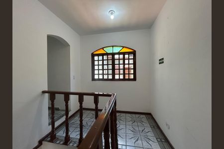 Casa para alugar com 280m², 5 quartos e 2 vagasEscada
