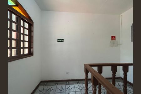 Casa para alugar com 280m², 5 quartos e 2 vagasEscada 