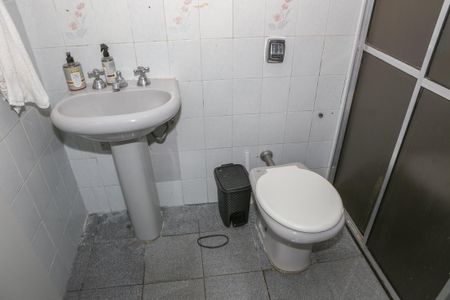 Apartamento à venda com 60m², 2 quartos e sem vaga Apartamento à venda com 60m², 2 quartos e sem vagaBanheiro