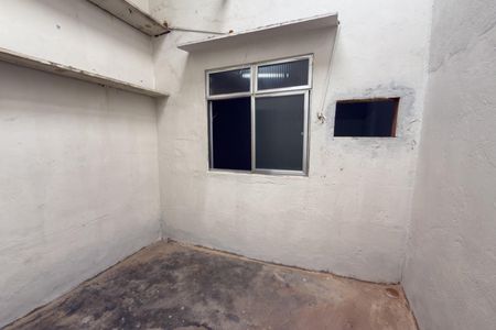Casa para alugar com 60m², 2 quartos e 1 vagaÁrea de Serviço