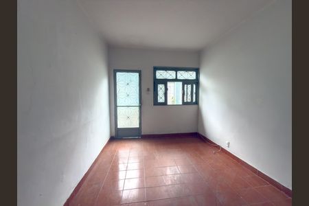 Casa para alugar com 60m², 2 quartos e 1 vagaSala