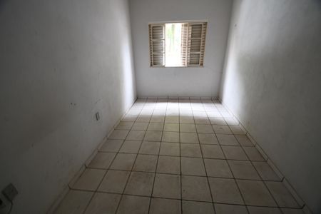 Quarto 1 de casa para alugar com 2 quartos, 60m² em Cambuí, Campinas